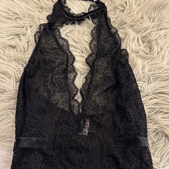 NWOT Victoria's Secret Black Lace Bodysuit - Picture 2 of 6